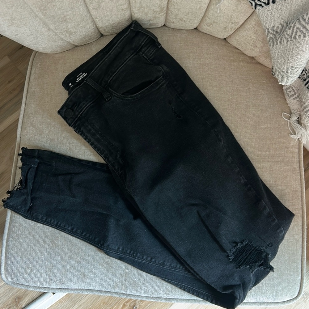 Old Navy rockstar mid rise super skinny jeans